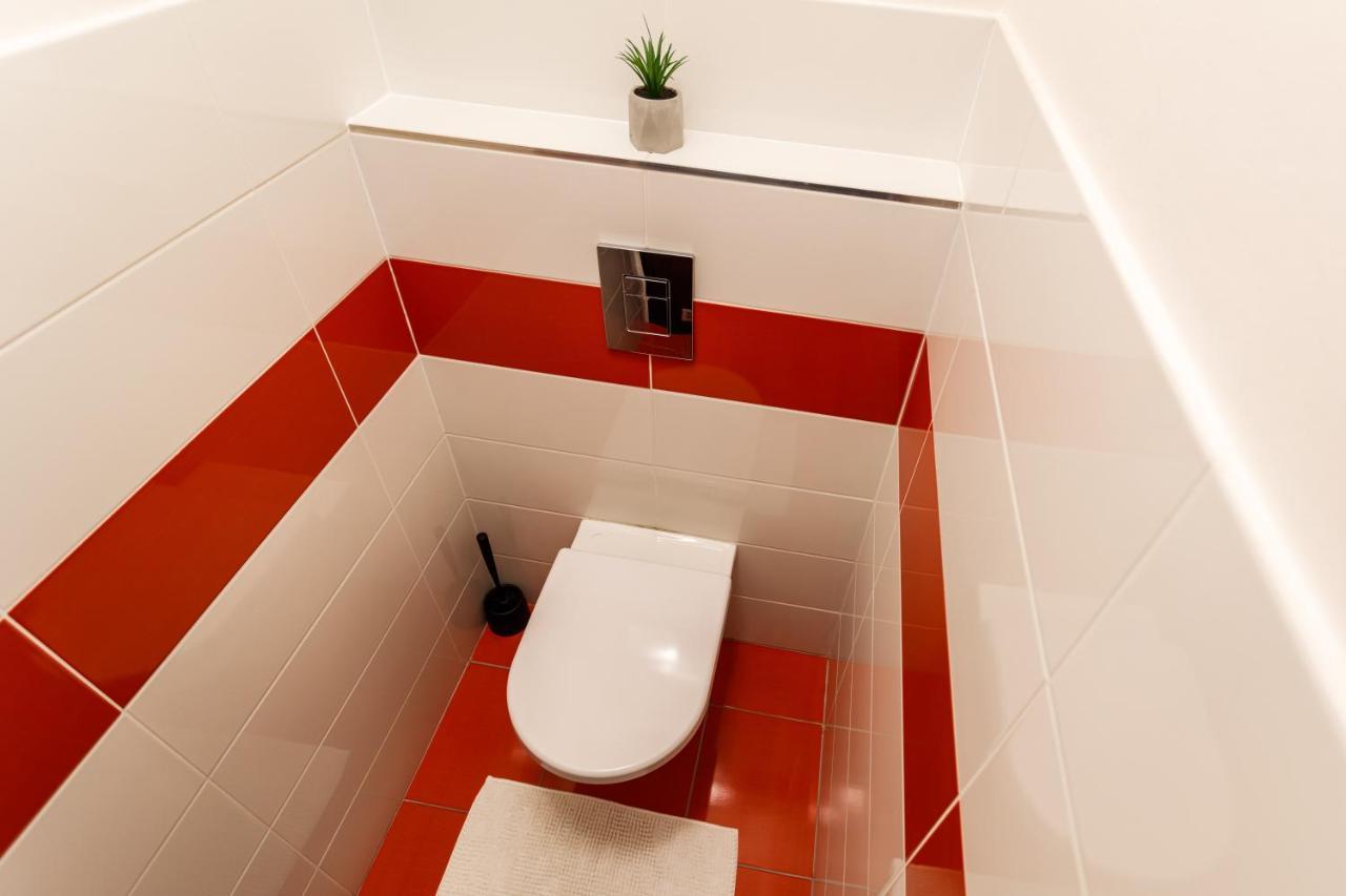 Golden Apartments Rezidence Nova Karolina Ii. 俄斯特拉发 外观 照片