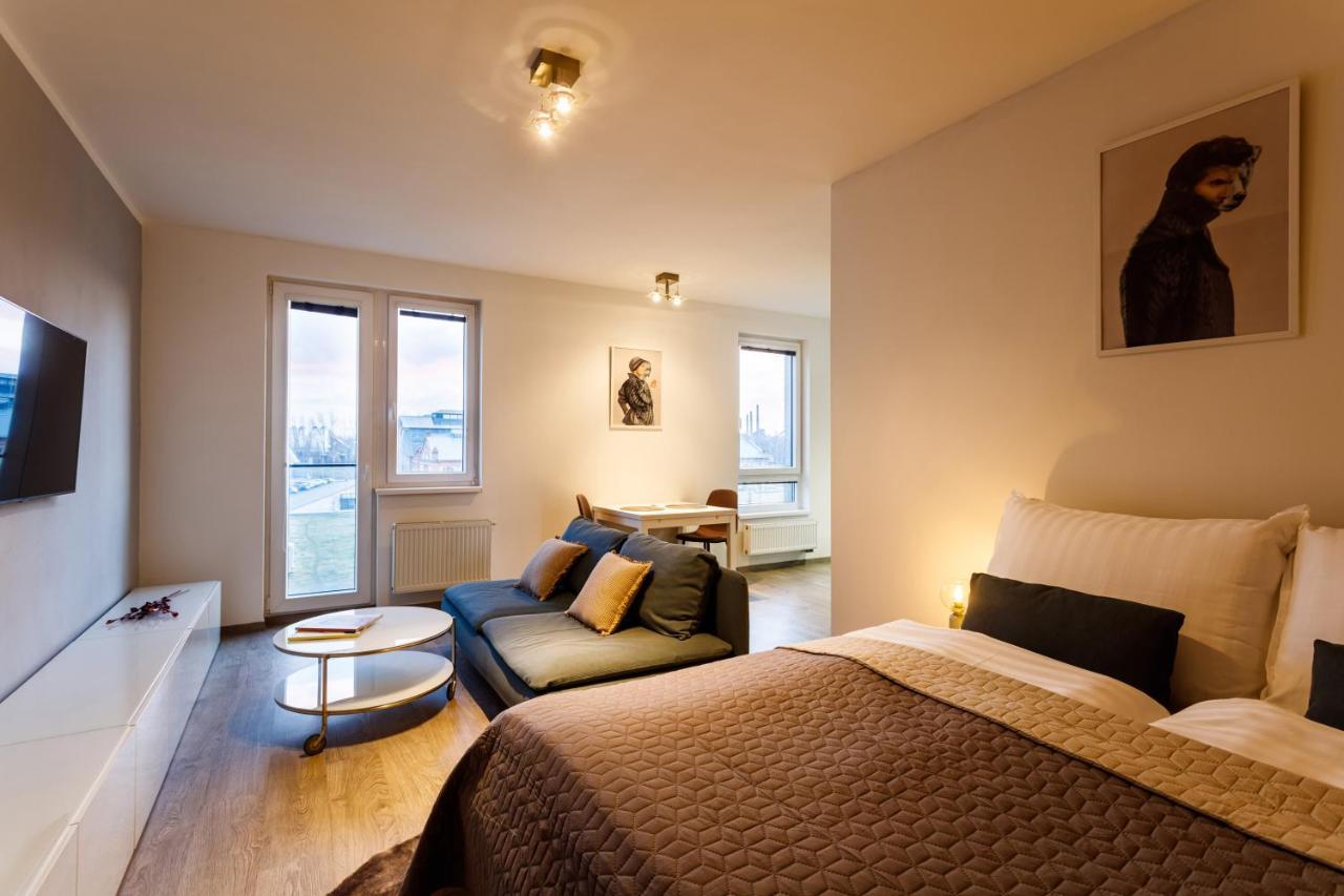 Golden Apartments Rezidence Nova Karolina Ii. 俄斯特拉发 外观 照片